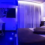 Pineta Eco - Private Parking 4*