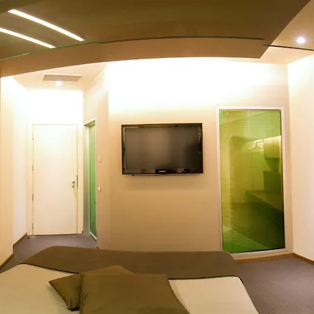 Pineta Eco - Private Parking 4* 몬사노