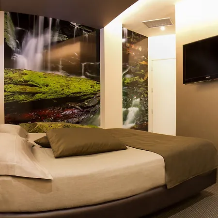 Pineta Eco - Private Parking ホテル 4*