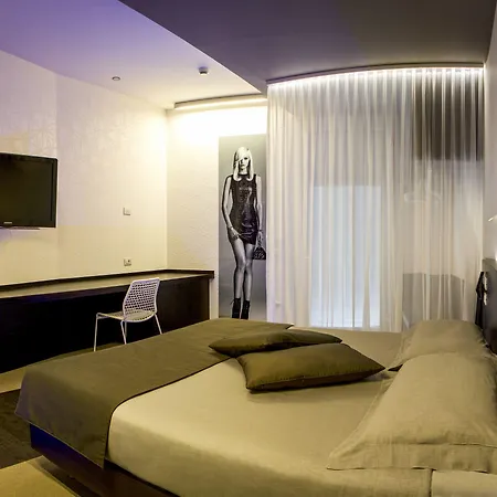 Pineta Eco - Private Parking 4*